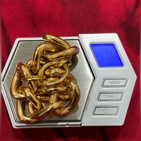 MASSIVE Golden Curb Bracelet - Picture 8 of 8